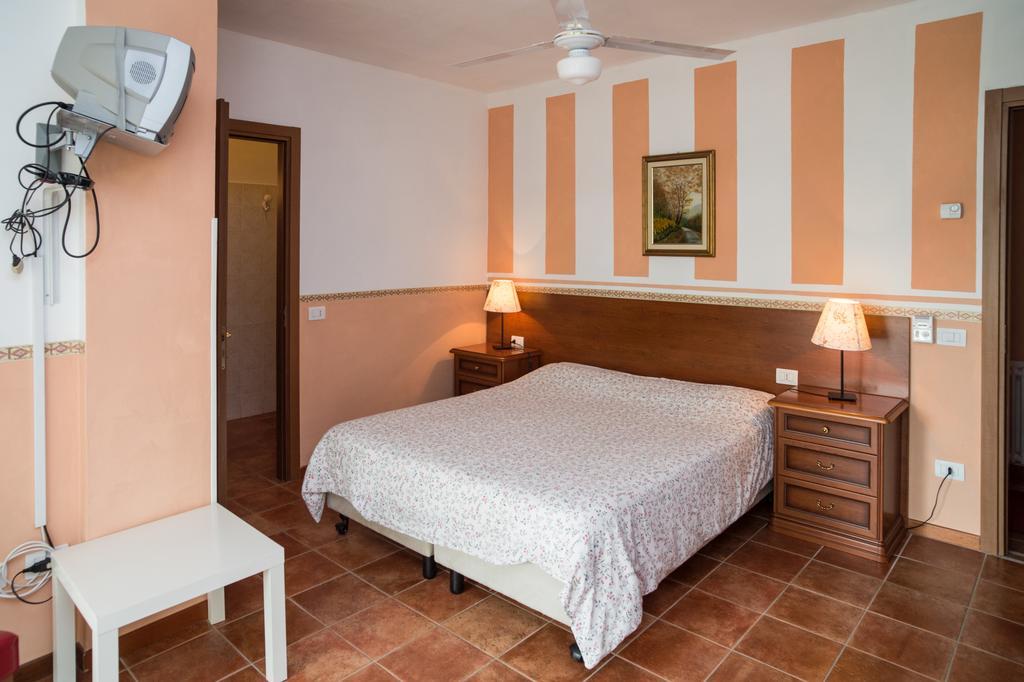 Madonna Della Neve Hotel Pettenasco Eksteriør billede