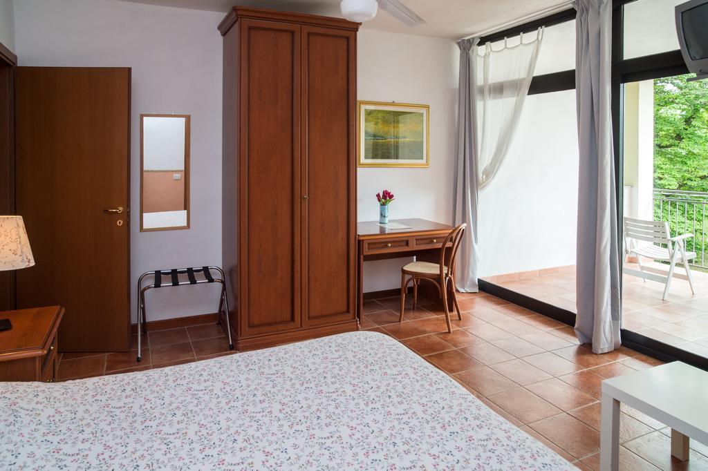 Madonna Della Neve Hotel Pettenasco Eksteriør billede
