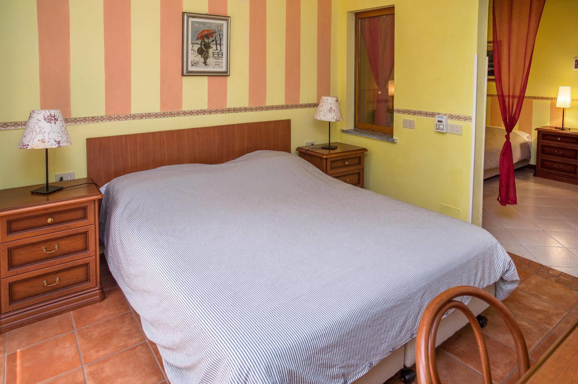 Madonna Della Neve Hotel Pettenasco Eksteriør billede