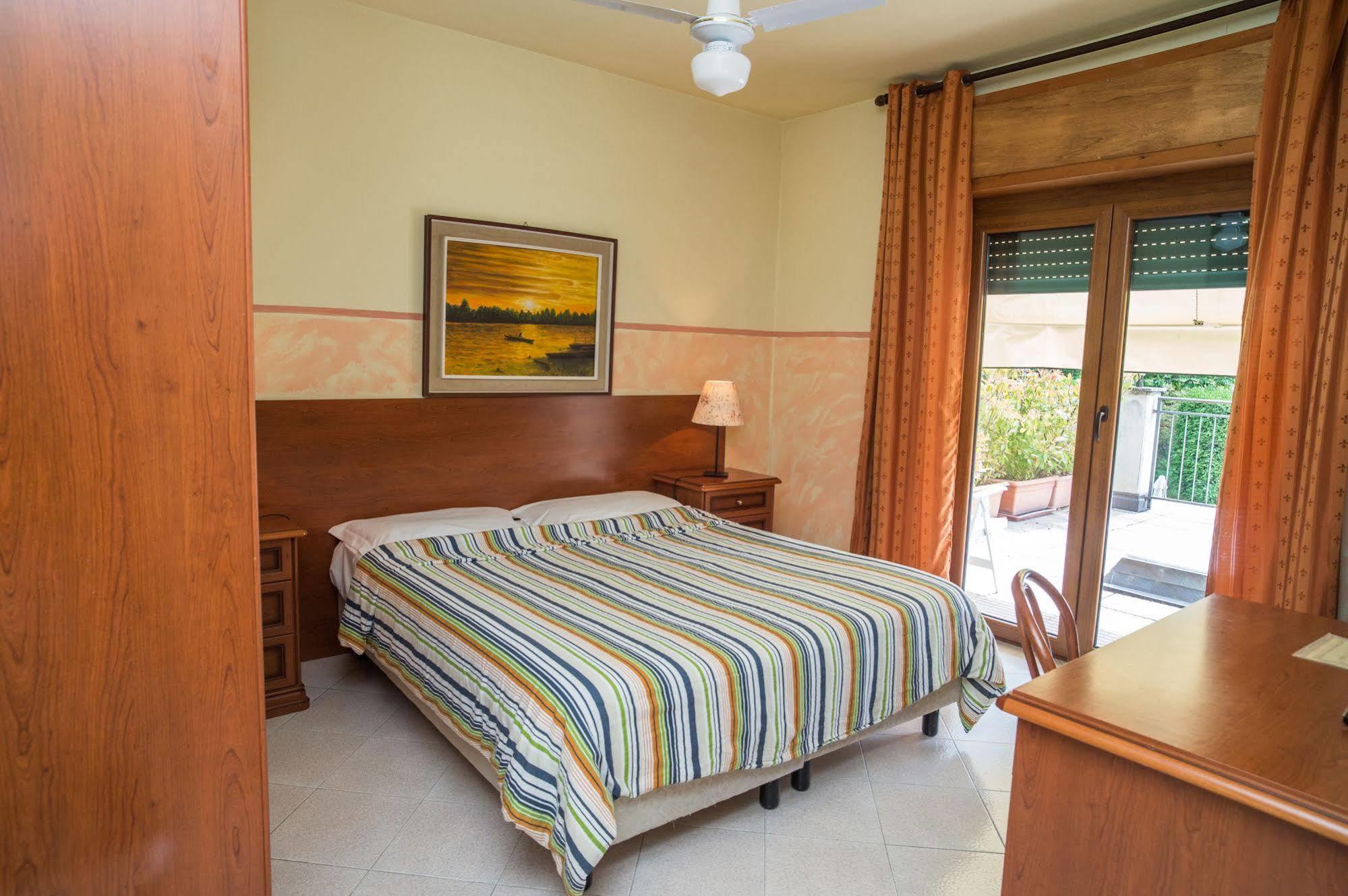 Madonna Della Neve Hotel Pettenasco Eksteriør billede