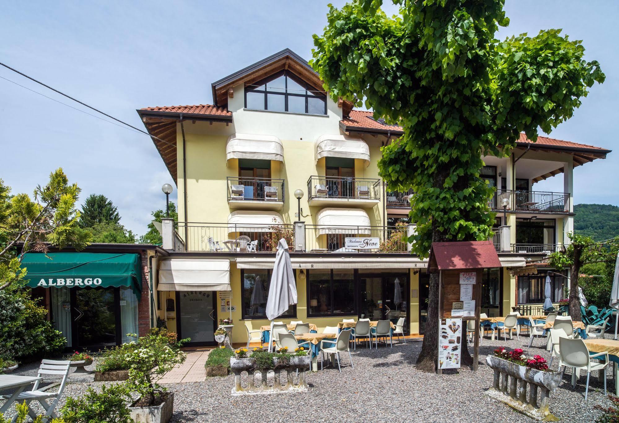 Madonna Della Neve Hotel Pettenasco Eksteriør billede